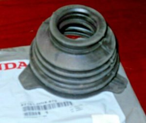 HONDA TRX350,RANCHER 350 REAR DRIVE SHAFT SWINGARM FLEX BOOT 52101-HN5-670
