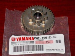 YAMAHA STARTER IDLER GEAR 2HT-15512-00-00, MOTO-4 YFM 200,225,250, BEAR TRACKER
