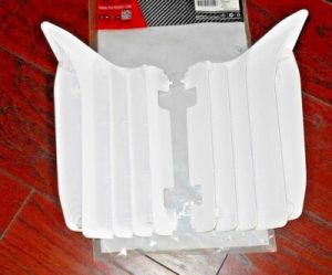 YAMAHA YZ250F WHITE RADIATOR LOUVERS, GUARDS MUD GUARDS 2010-2013, LEFT & RIGHT