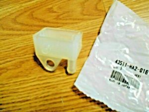 HONDA ATC 200X, 250R, 350X,TRX 250X, 300EX, 300X REAR BRAKE OIL RESERVOIR CUP