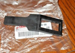 YAMAHA GRIZZLY 550 & 700 AIR BOX LID RUBBER BAND FASTENER STRAP 3B4-14455-00-00
