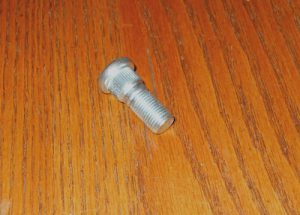 KAWASAKI TERYX 750,800, MULE PRO 12mm FRONT,REAR WHEEL HUB STUD,BOLT