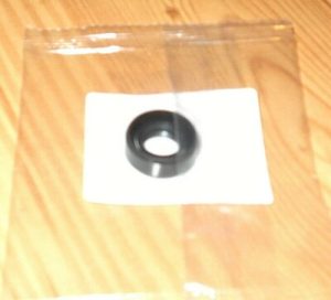 SUZUKI QUAD RACER LT500R,500 QUADZILLA ENGINE SHIFT SHAFT OIL SEAL 09285-12006