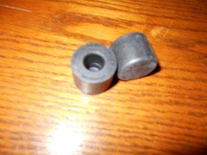 HONDA  ATC TRX 250R,350X,400X,400EX,450R,450ER FRONT RUBBER SEAT MOUNTS,CUSHIONS