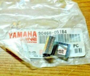 YAMAHA 350 BANSHEE AIR BOX METAL LID CLIP LATCH HOOK 90468-05184-00