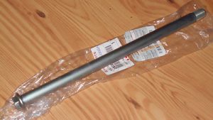 KAWASAKI KFX450 KFX 450R KSF450 KXF 450R SWINGARM PIVOT BOLT 08-14, 33032-0019