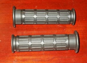 SPORT BIKE MOTORCYCLE BLACK HAND GRIPS,CBR,NINJA,GSXR,R6,KATANA,EX500,R1,HAWK