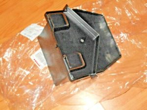 KAWASAKI BAYOU 300 KLF300 INTAKE AIR BOX LID, CAP, COVER 89-04, 14024-1703