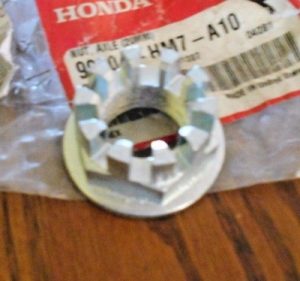 HONDA 20mm REAR AXLE CENTER HUB NUT,90304-HM7-A10,RECON,RANCHER,FOREMAN,RINCON