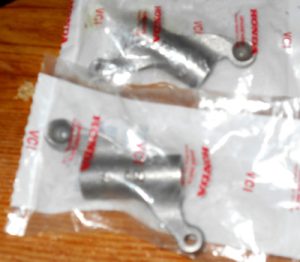 HONDA TRX 250 RECON,250EX 250X 500 FOREMAN,RANCHER 400 INTAKE,EXHAUST ROCKER ARM