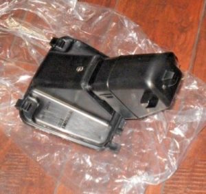 SUZUKI LTZ250 LTZ 250 Z250 QUAD SPORT AIR BOX LID, CAP, COVER 04-09, 13740-21G00