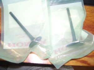 HONDA RANCHER 420 TRX420 TRX500 FOREMAN 500 ENGINE VALVES, INTAKE & EXHAUST
