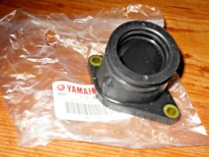 YAMAHA RAPTOR 660 RIGHT CARBURETOR INTAKE MANIFOLD BOOT 01-05, 5LP-13596-01-00