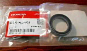 HONDA FRONT SPROCKET COUNTERSHAFT OIL SEAL 91207-ML3-003, ATC250R, TRX250R 250R