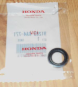 HONDA ENGINE OIL SEAL SHIFT SHAFT 91203-KA4-771 ATV,DIRT BIKE, MOTORCYCLE 88-15