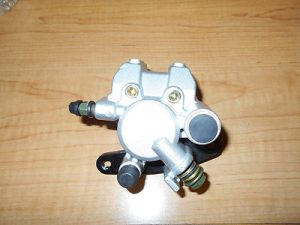 KAWASAKI KFX400, KFX 400 ARCTIC CAT DVX400 LEFT FRONT BRAKE CALIPER WITH PADS