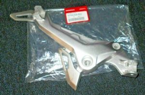 HONDA GROM 125, LEFT SIDE FOOTPEG MOUNT,PEG,STEP HOLDER 2017-2020, 50700-K26-B00