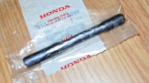 HONDA ENGINE CRANKCASE CYLINDER HEAD STUD TRX400EX 400X, XR400 TRX 400EX XR 400