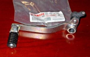 YAMAHA TTR125, TTR 125 ENGINE TRANSMISSION SHIFT LEVER, OEM  1B2-E8110-00-00