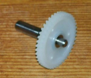 KAWASAKI KX80, KX85, KX100 ENGINE WATER PUMP SHAFT, WHITE GEAR 98-20, 13234-1103
