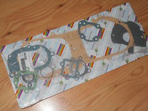 YAMAHA JOG 50 CY50 SCOOTER COMPLETE ENGINE GASKET KIT 90- 00