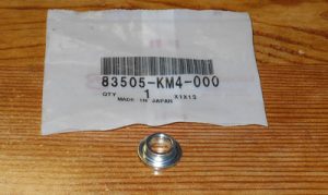 HONDA FENDER SHOULDER WASHER COLLAR,8mm BOLT 83505-KM4-000, ATC,TRX,CR125,CR250