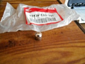 HONDA CB400,CM400,CB450,CM450,CX500,CX650,GL650 REAR SHOCK AIR VALVE CAP, COVER