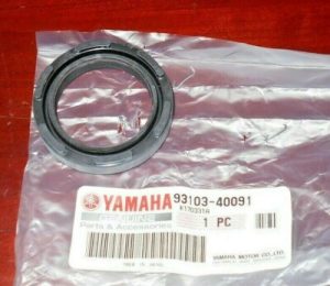 YAMAHA RIGHT CRANKSHAFT OIL SEAL, TY250,IT250,YZ250,YTZ250,MX250,IT425,YZ465,