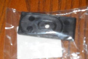 SUZUKI 250 QUAD RUNNER,LT4WD 300 KING QUAD LTF4WDX AIR FILTER CAGE GUIDE SLIDER