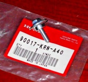 HONDA CRF250R CRF 250, CRF250 ENGINE VALVE COVER BOLT 90017-KRN-A40, 2010-2025
