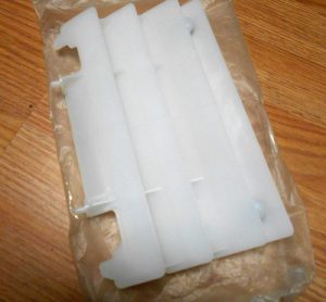 YAMAHA YZ85, YZ 85 ORIGINAL RADIATOR WHITE GRILL, GUARD, LOUVER, VENT, SHROUD