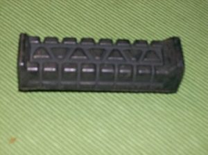 YAMAHA YFM80 YFM100 BADGER CHAMP RAPTOR 80 RUBBER FOOT PEG 55X-27413-00-00