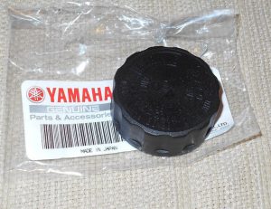 YAMAHA REAR BRAKE RESEVOIR CAP 3XP-25852-50-00,WR200, WR500, YZFR7, R1, YXZ1000R
