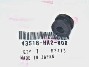 HONDA ATC 200X,250R,350X, TRX 250X,300EX REAR BRAKE MASTER CYLINDER CUP GROMMET