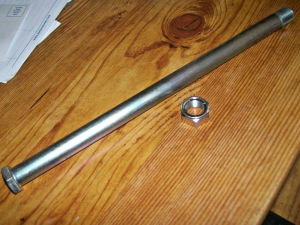 SUZUKI LTZ400 KAWASAKI KFX400 LTZ KFX 400 SWINGARM PIVOT BOLT & NUT 2003