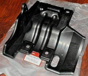 HONDA TRX 90EX,90X 90 ORIGINAL SWINGARM REAR ARM SKID PLATE 06-25, 50355-HP2-670
