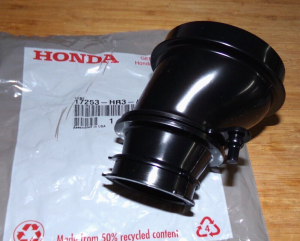 HONDA TRX420 420 RANCHER AIR BOX TO CARBURETOR RUBBER BOOT DUCT, 17253-HR3-A20