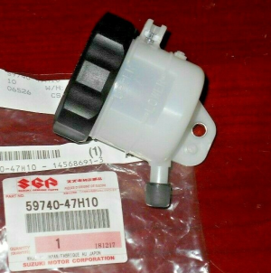 SUZUKI FRONT BRAKE RESERVOIR,GSXR600,GSXR750,GSXR1000,SV650 59740-47H10 GSX-R