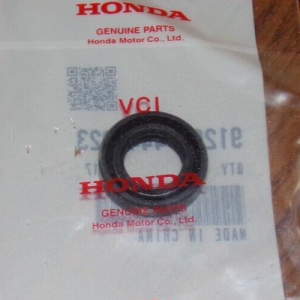 HONDA SHIFT SHAFT OIL SEAL ATC, TRX 250R, CR80,CR85,CR125, CR250, CR500, RANCHER