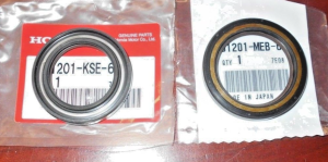 HONDA CRF150R,CRF 150R,150RB, CRF150RB CRANKSHAFT CRANK OIL SEALS OEM 07-25