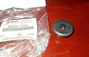 SUZUKI OZARK 250,EIGER 400,KING QUAD BODY FENDER,RACK RUBBER CUSHION 09320-11021