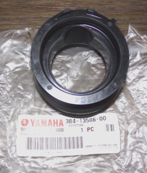 YAMAHA GRIZZLY 700 CYLINDER HEAD TO THROTTLE BODY RUBBER INTAKE BOOT FLANGE