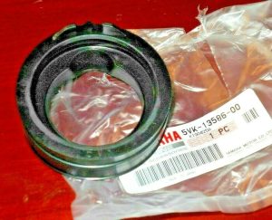 YAMAHA RAPTOR 700 CYLINDER HEAD TO THROTTLE BODY RUBBER INTAKE BOOT FLANGE JOINT