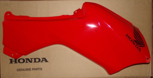 HONDA RECON 250 TE, TM RED RIGHT BODY SIDE PANEL, BLACK STICKER 83550-HS0-A40ZC