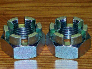 2 HONDA WHEEL HUB, AXLE NUT 90306-329-770, ATC TRX 250R, 200X, FL350 ODYSSEY