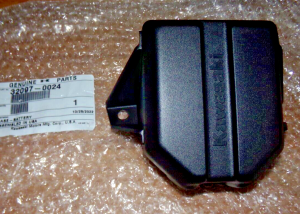 KAWASAKI KFX450R KFX450 KFX 450 PLASTIC BATTERY COVER, RETAINER CAP 32097-0024