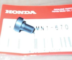 HONDA NX650, GB500  XR600, XR650 CRF450, TRX 450R ENGINE CAM SPROCKET BOLT 7 mm