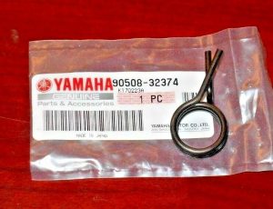 YAMAHA VIRAGO, V-STAR 250, XV250 ENGINE SHIFT SHAFT RETURN SPRING 90508-32374-00