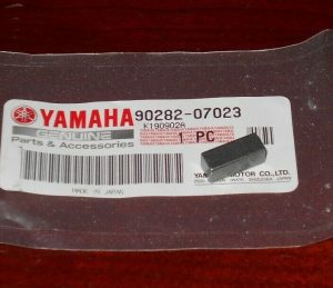 YAMAHA CRANKSHAFT GEAR STRAIGHT KEY,RD400,XS650,TT250,TZ250,XT250,ROUTE 66,RZ350