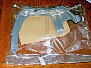 YAMAHA RAPTOR 350 RIGHT FRONT FENDER STAY, HEADLIGHT MOUNT 04-13,5YT-21514-00-00